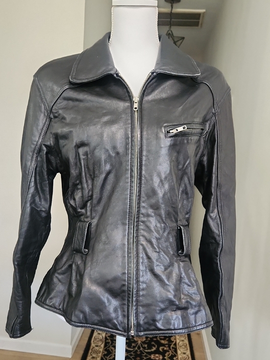 Tannery West Jackets & Blazers - VINTAGE 80s Shoulder Pad Belted Tannery West Women's Black Leather Jacket M